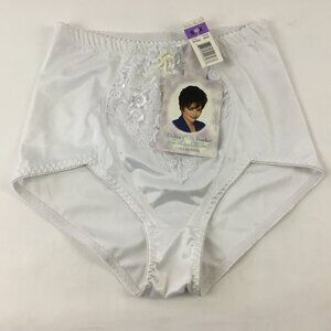 (NWT) Delta Burke, Briefs